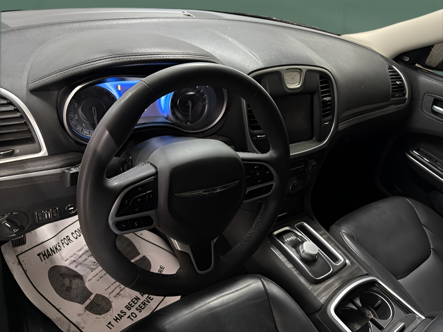 2022 Chrysler 300 Touring L