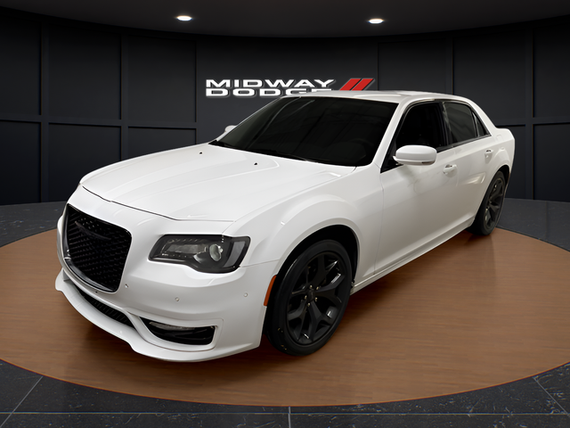 2022 Chrysler 300 Touring L