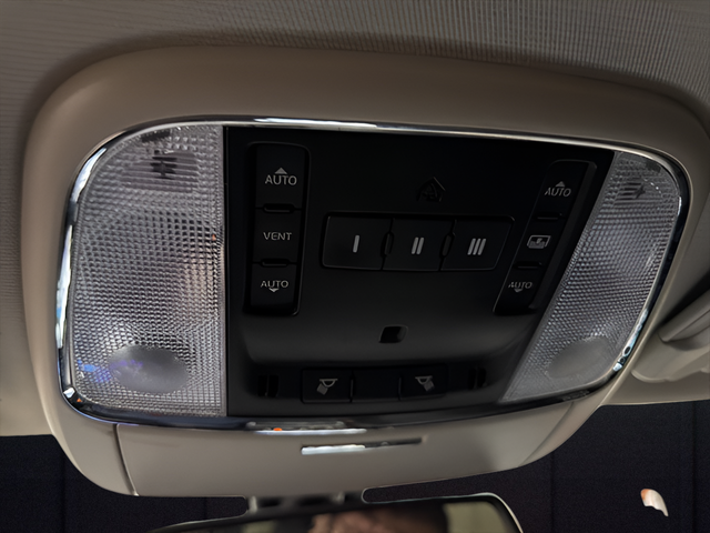 2022 Chrysler 300 Touring L