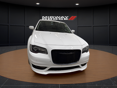 2022 Chrysler 300 Touring L