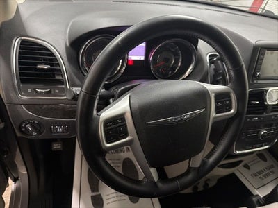 2016 Chrysler Town & Country Touring