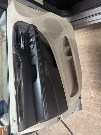 2016 Chrysler Town & Country Touring