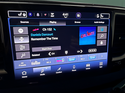 2026 Chrysler Pacifica Select