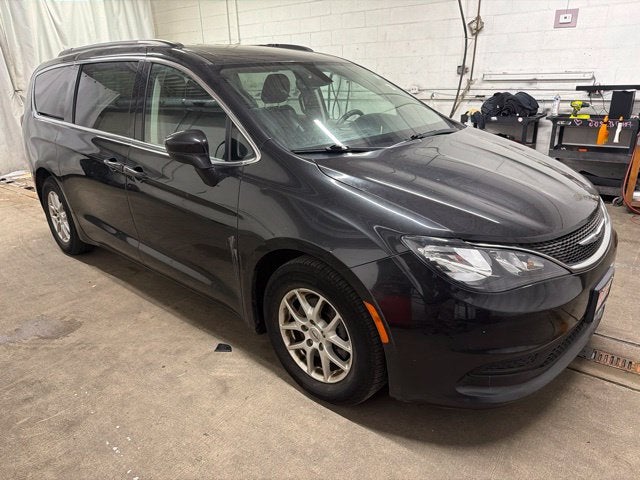 2021 Chrysler Voyager