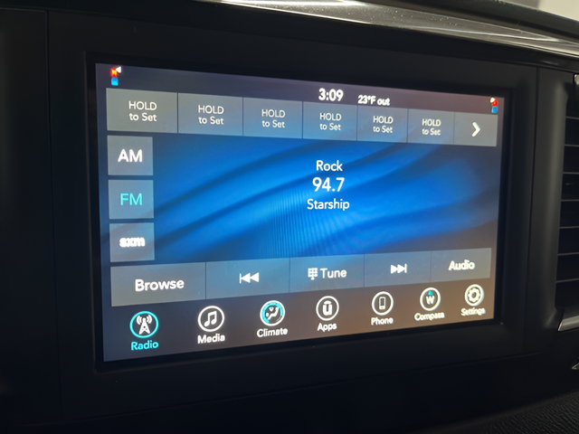 2021 Chrysler Voyager LXI