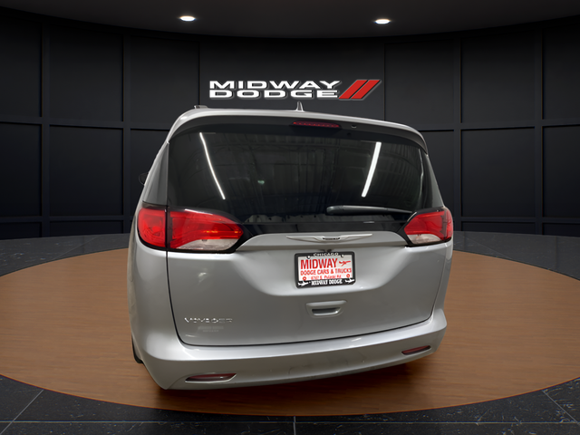 2021 Chrysler Voyager LXI