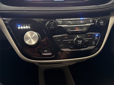 2022 Chrysler Pacifica Hybrid Touring L