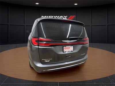 2022 Chrysler Pacifica Hybrid Touring L