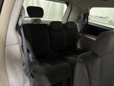 2010 Volkswagen Routan S