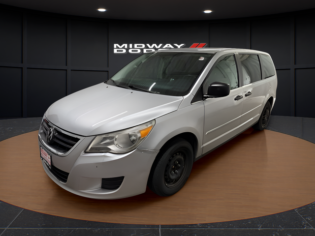 Used 2010 Volkswagen Routan S with VIN 2V4RW4D15AR295335 for sale in Chicago, IL