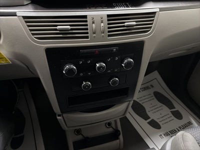 2010 Volkswagen Routan S