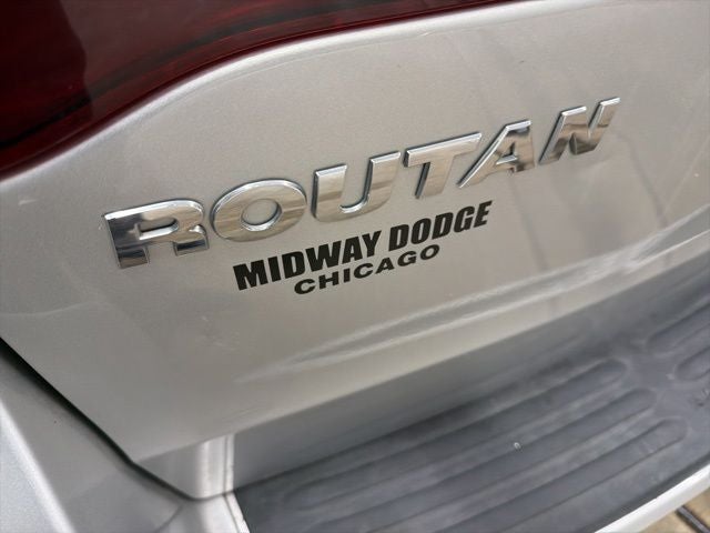 2010 Volkswagen Routan S