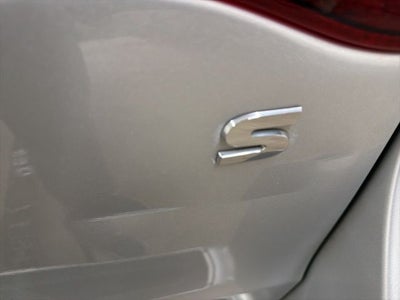 2010 Volkswagen Routan S