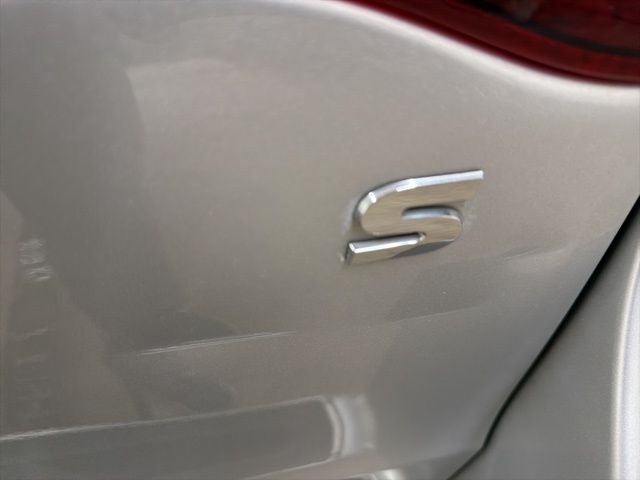 2010 Volkswagen Routan S