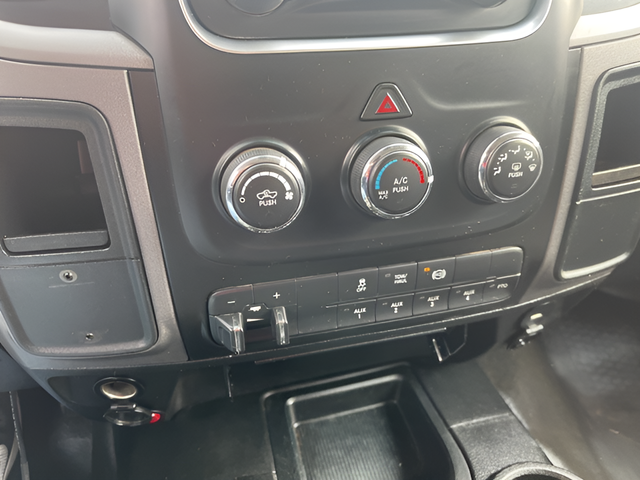 2018 RAM 4500 Chassis Tradesman/SLT/Laramie