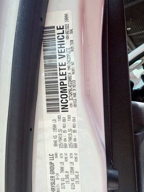 2014 RAM 5500 Chassis Tradesman/SLT