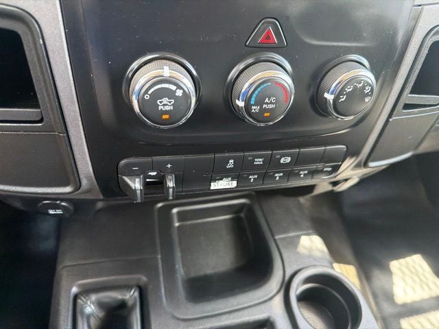 2016 RAM 5500 Chassis Tradesman/SLT