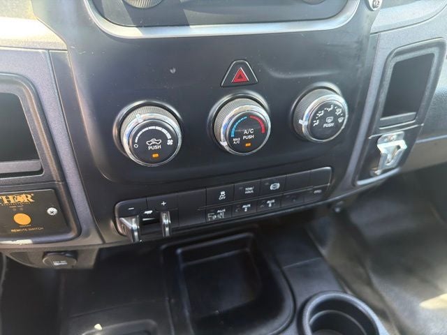 2014 RAM 5500 Chassis Tradesman/SLT/Laramie