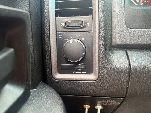 2014 RAM 5500 Chassis Tradesman/SLT/Laramie