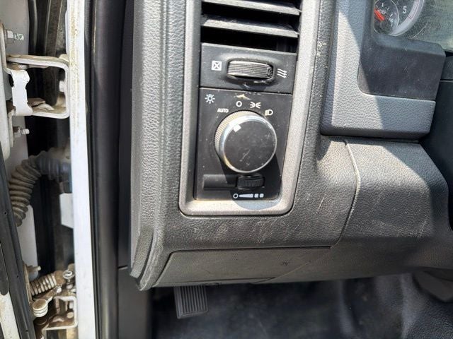 2018 RAM 5500 Chassis Tradesman/SLT/Laramie
