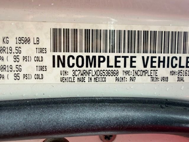 2013 RAM 5500 Chassis Tradesman/SLT/Laramie