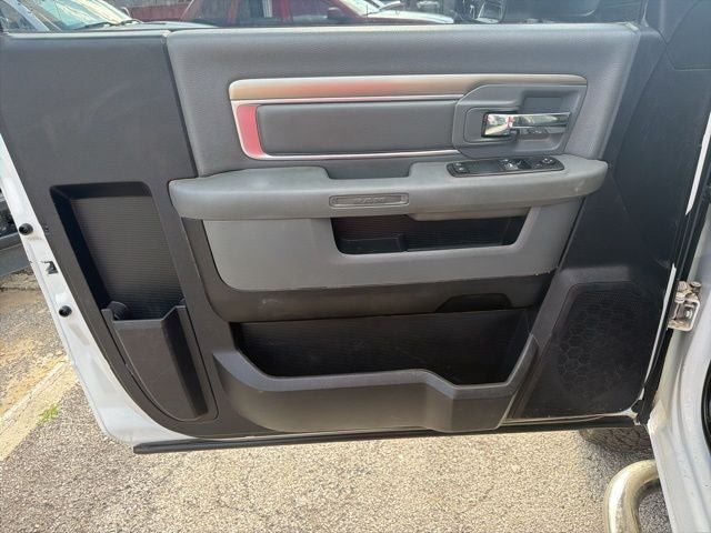 2016 RAM 3500 Chassis Tradesman/SLT