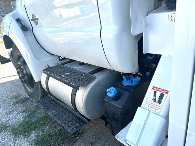 2012 Ford F-750 DRW