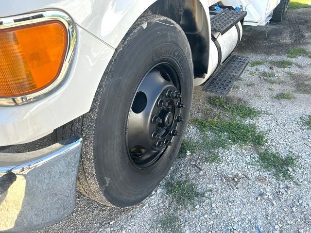 2012 Ford F-750 DRW