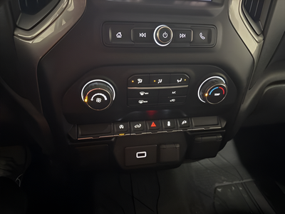 2020 Chevrolet Silverado 1500 4WD Crew Cab Short Bed Custom