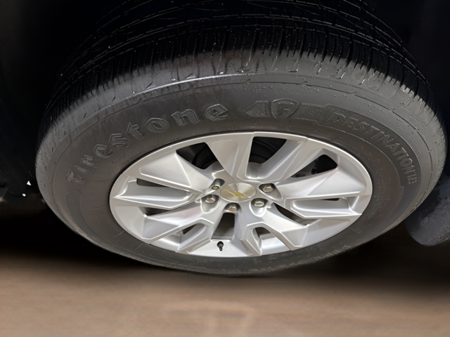 2020 Chevrolet Silverado 1500 4WD Crew Cab Short Bed Custom