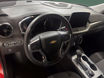 2025 Chevrolet Blazer FWD 2LT