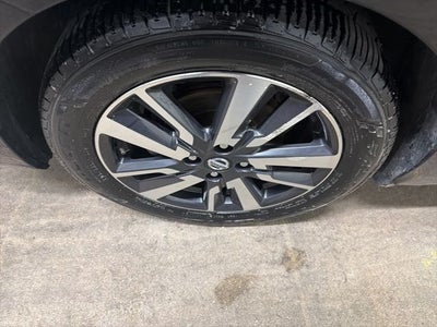 2021 Nissan Versa SV Xtronic CVT