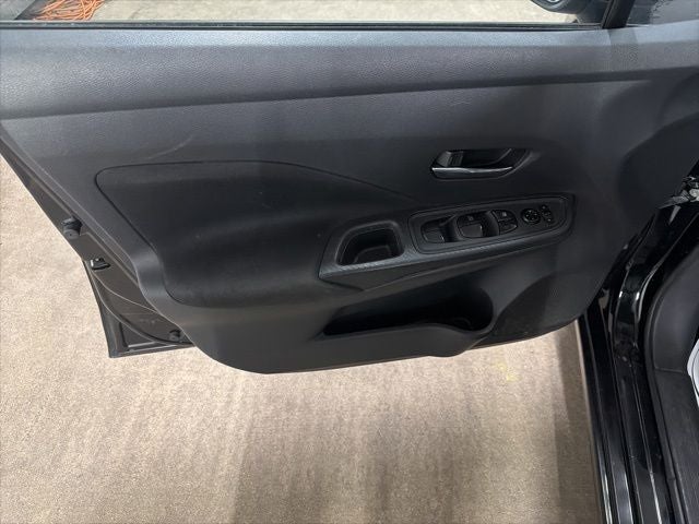 2021 Nissan Versa SV Xtronic CVT