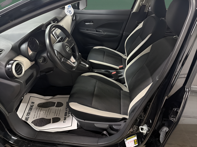 2021 Nissan Versa SV Xtronic CVT