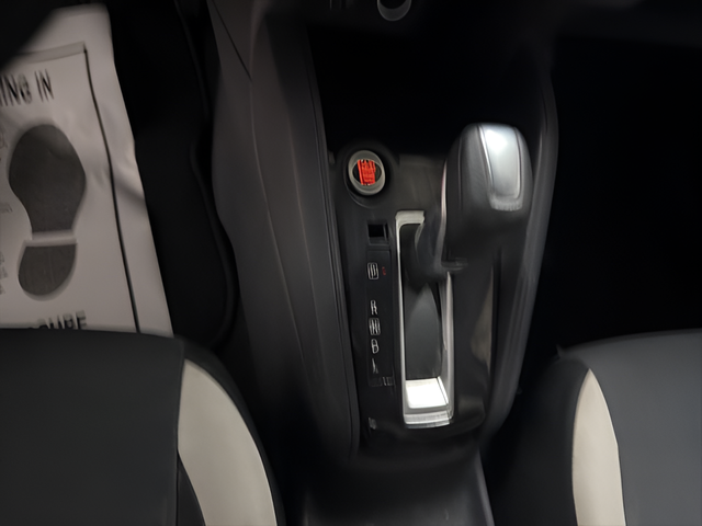 2021 Nissan Versa SV Xtronic CVT
