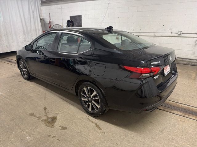 2021 Nissan Versa SV Xtronic CVT