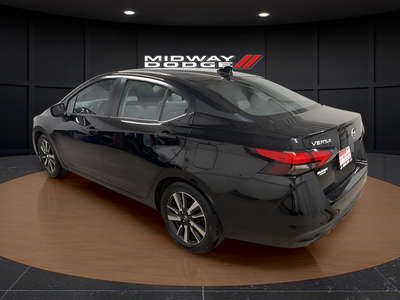 2021 Nissan Versa SV Xtronic CVT