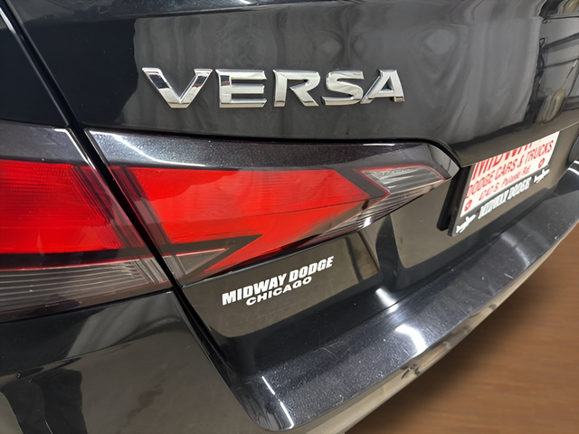 2021 Nissan Versa SV Xtronic CVT