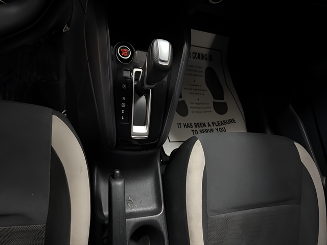 2021 Nissan Versa SV Xtronic CVT