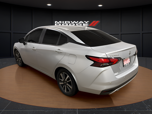2021 Nissan Versa SV Xtronic CVT