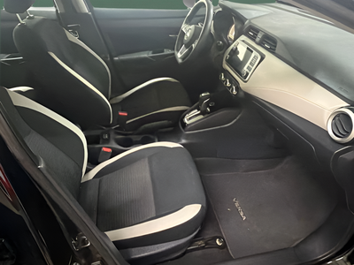 2021 Nissan Versa SV Xtronic CVT