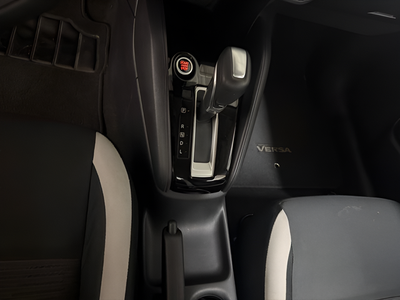 2021 Nissan Versa SV Xtronic CVT