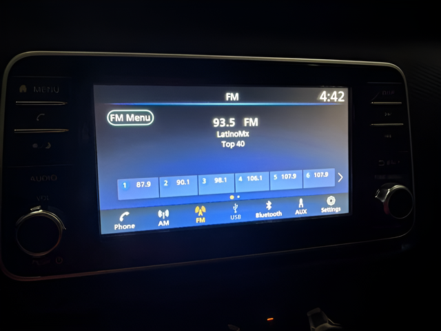 2024 Nissan Kicks S Xtronic CVT