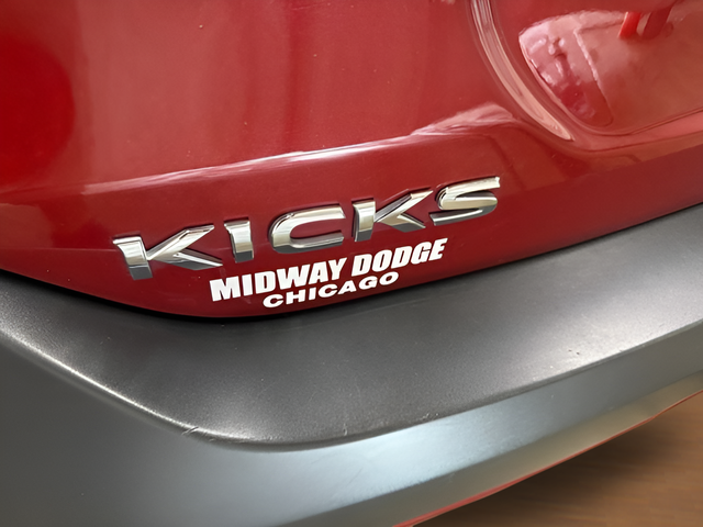 2020 Nissan Kicks SR