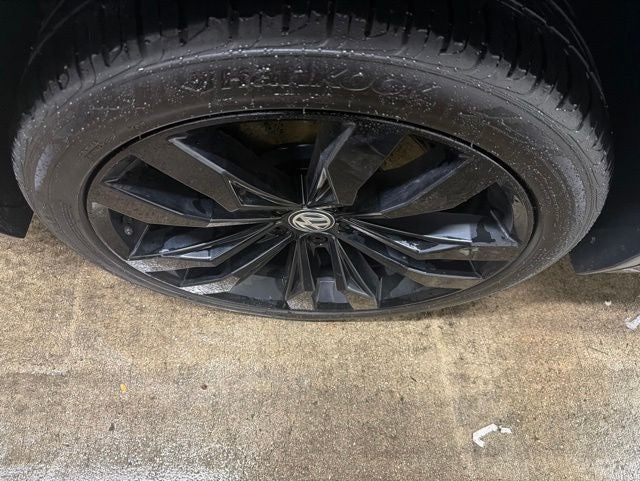 2020 Volkswagen Tiguan 2.0T SE R-Line Black