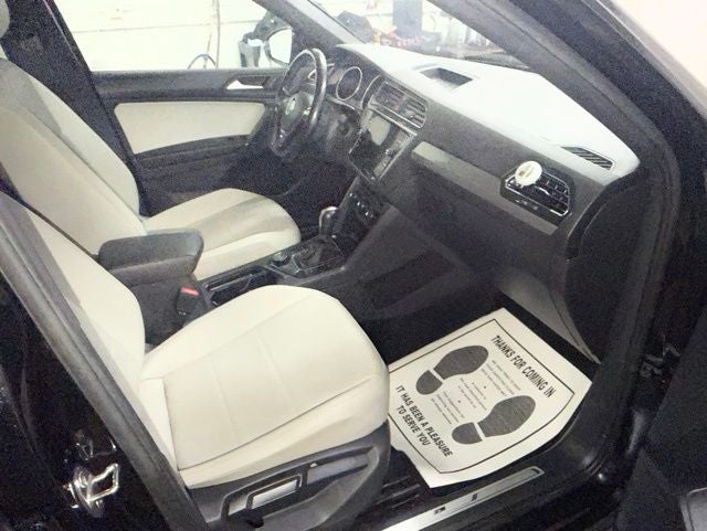 2020 Volkswagen Tiguan 2.0T SE R-Line Black