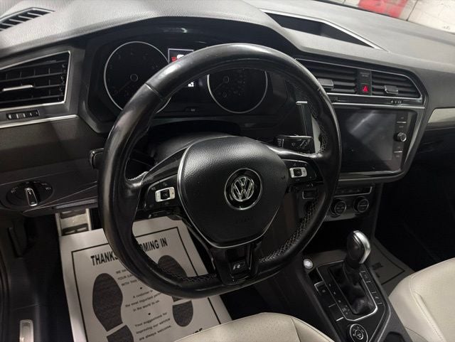 2020 Volkswagen Tiguan 2.0T SE R-Line Black