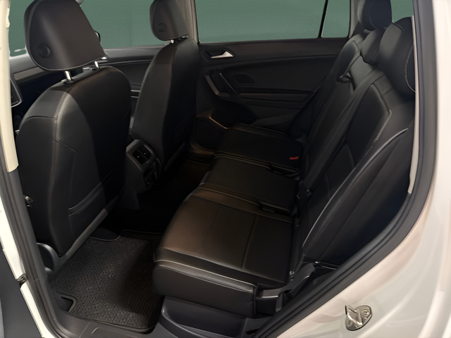 2021 Volkswagen Tiguan 2.0T SE R-Line Black