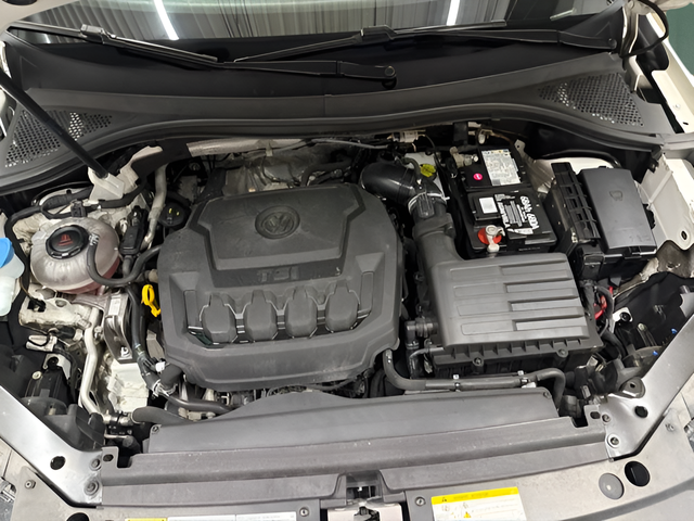 2021 Volkswagen Tiguan 2.0T SE R-Line Black