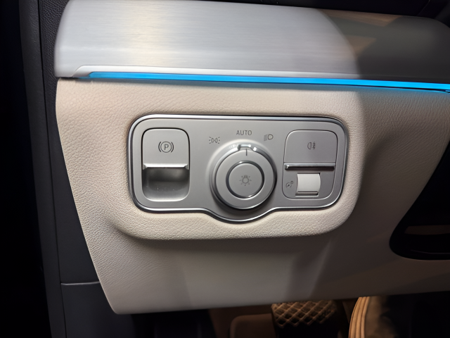 2025 Mercedes-Benz GLS 450 4MATIC®